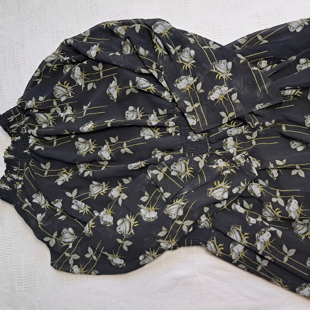 Womens XL mock neck dress with flowers